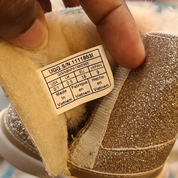 Infant girl uggs - Picture 4 of 6